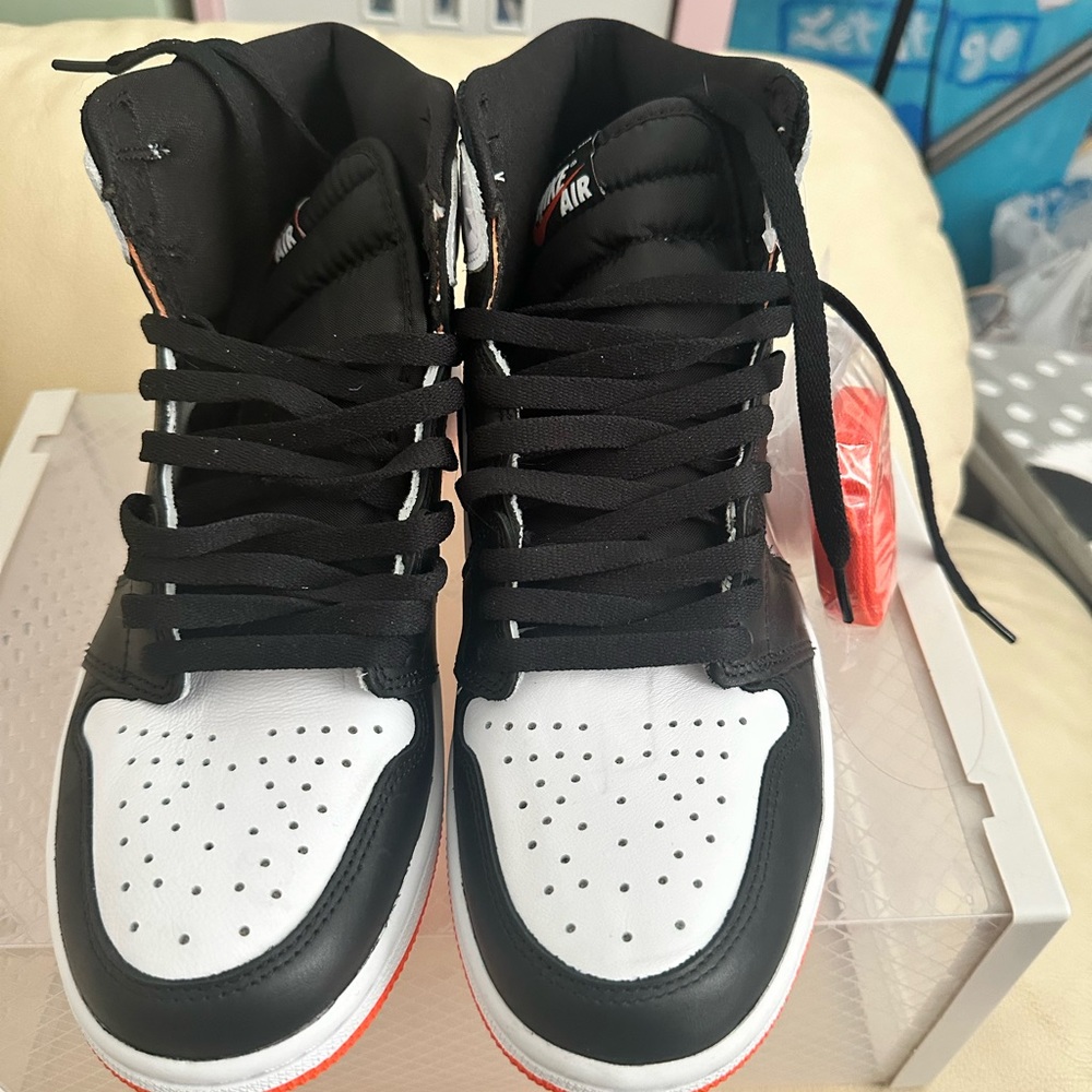 Air Jordan High - Picture 8 of 9